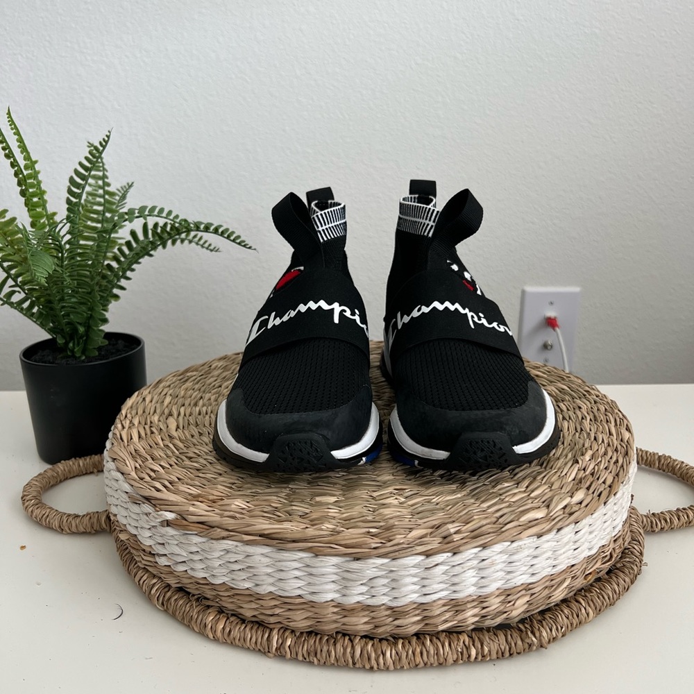 Champion sneakers. Barely worn, size 8